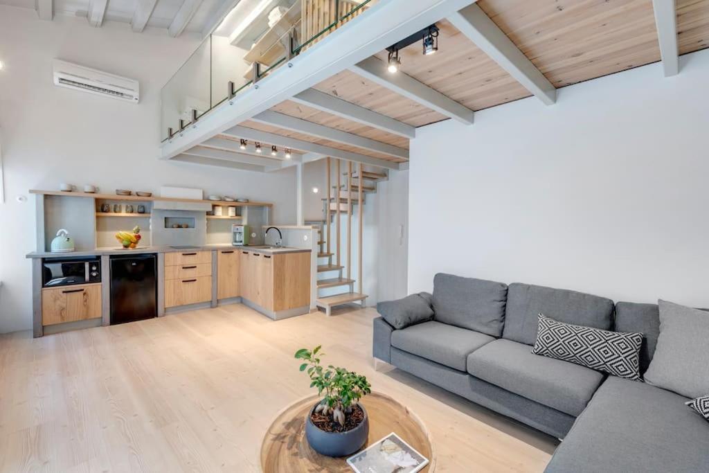 Nomade Vibrant Living Loft Ermoupoli Exterior foto